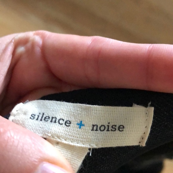 Urban Outfitters Dress - Picture 5 of 5